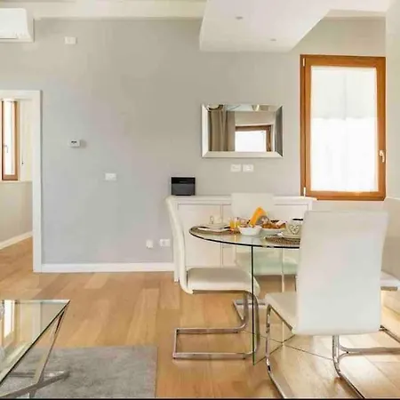 Penthouse With Private Terrace On * Florence